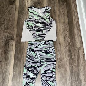 Lululemon Print Green and a black Swirl Pants Leggings 4